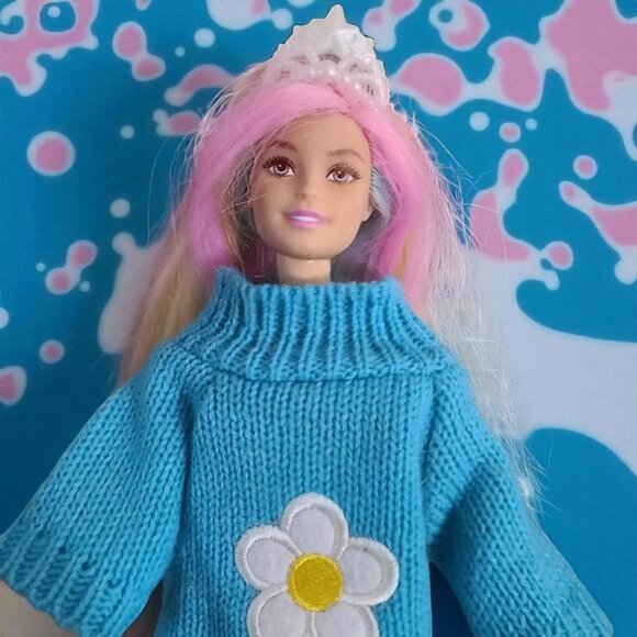 The Weekie Girls Colorful Mermads - Picture 5 of 11